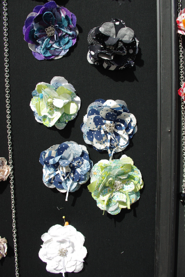 calice broche